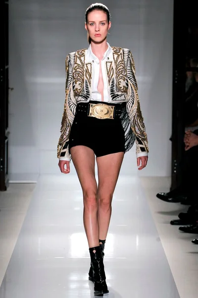 Look 22